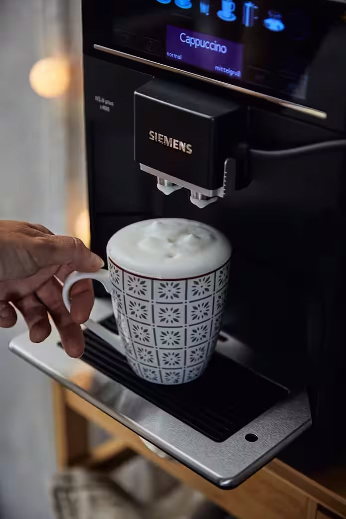 SIEMENS
Kaffeevollautomat EQ6 plus s400 TE654509DE, Doppeltassenfunktion, Keramikmahlwerk